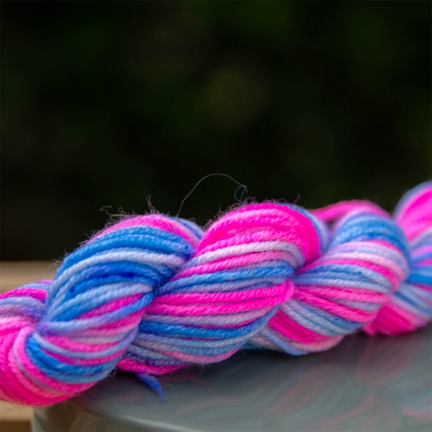 Bubblegum swirl, farvet på Uld mix - strømpegarn